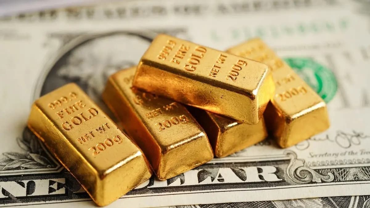 إيكونوميست: الذهب يقلص خسائره ويتداول فوق 4700 دولار للأونصة